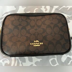 Coach Crossbody, like new.